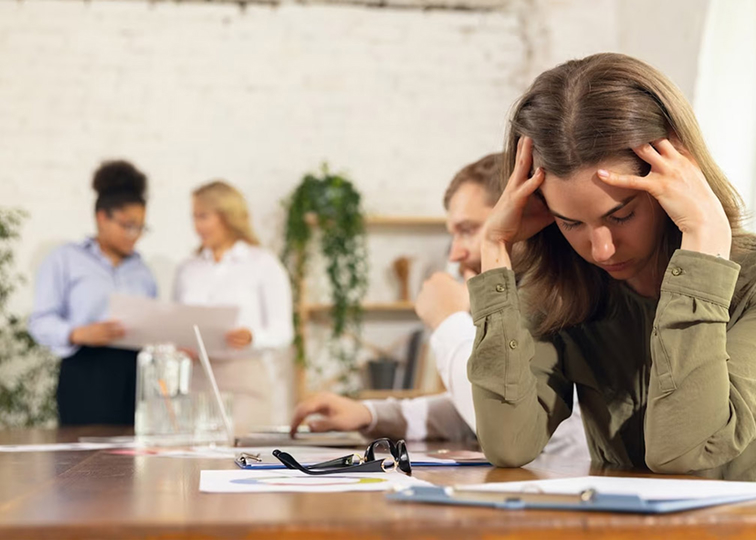 OUTROS PROBLEMAS NO TRABALHO